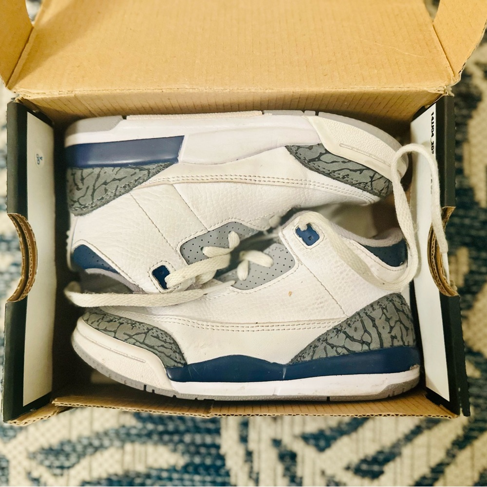 Toddler Jordan 3 Retro Sneakers (size 10c)